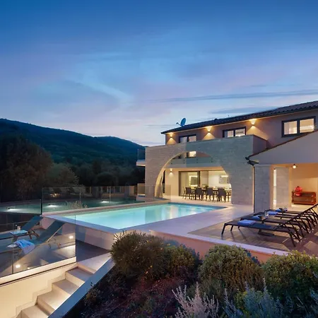Valmata Adriatic Pearl Villa *